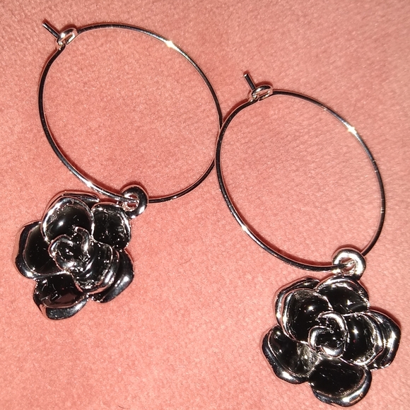 Camellia Rose Flower Hoop Earrings Black Enamel Silver Stainless Steel Hoops New - Picture 3 of 7